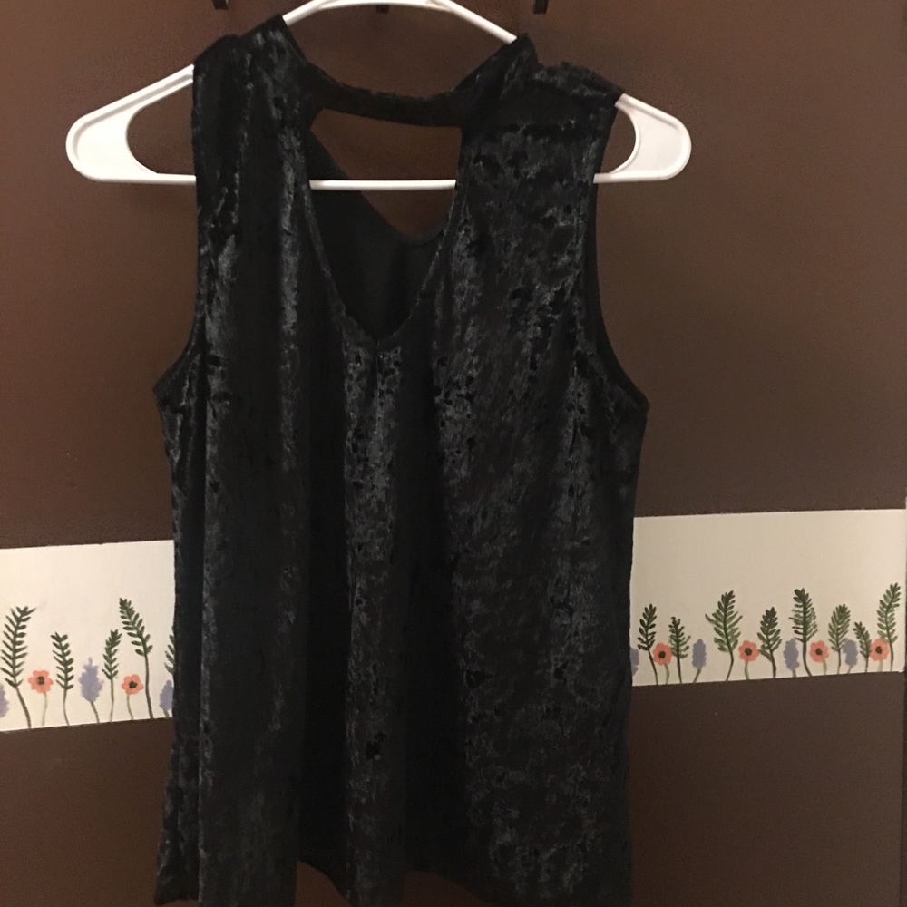 Velvet v neck shirt